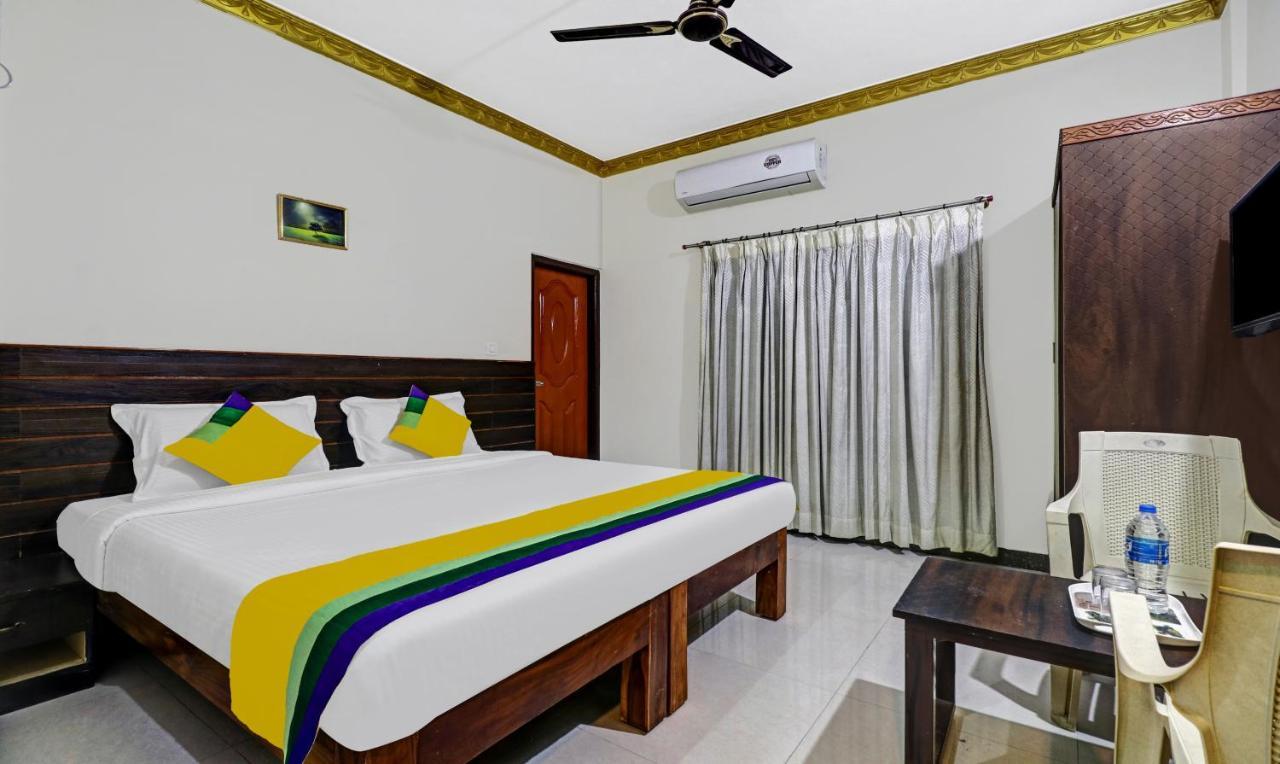Lee Comfort Kushālnagar Exterior foto